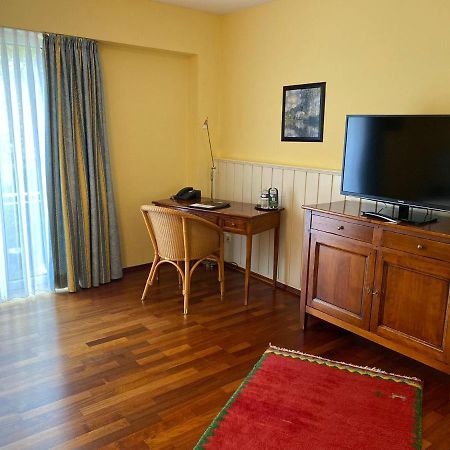 Hotel Goldener Stern Санкт-Ингберт Экстерьер фото